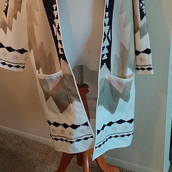 Aztec print open coat jacket size small - Picture 2 of 9